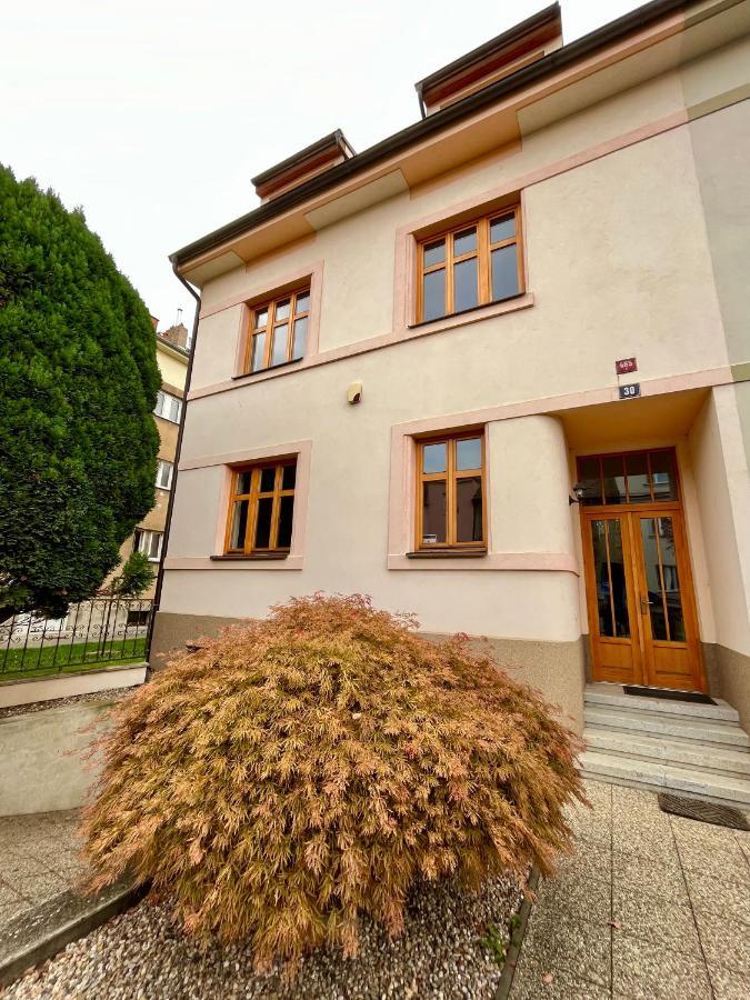 Apartman Terasa U Kolonady Apartman Poděbrady Kültér fotó